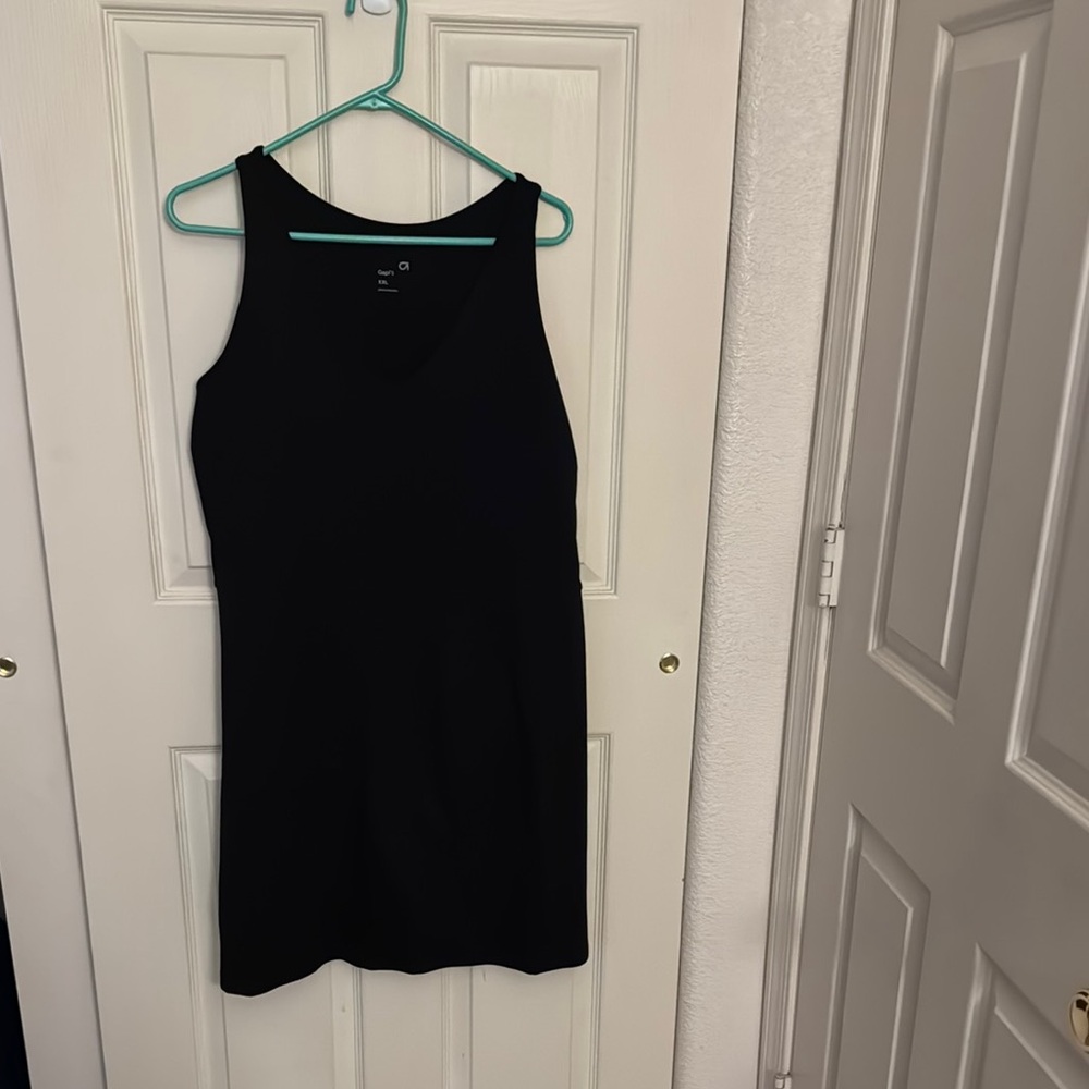 Chic Black Sleeveless Dress